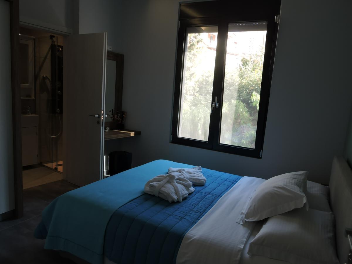 Alissachni Luxury Apartments Дервенион Екстериор снимка